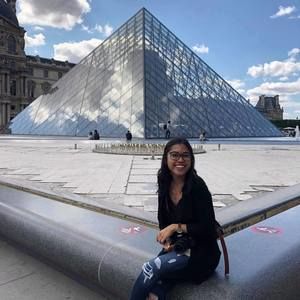 Meet your Posher, Nathalie